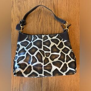 Women’s Giraffe Print Shoulder Bag